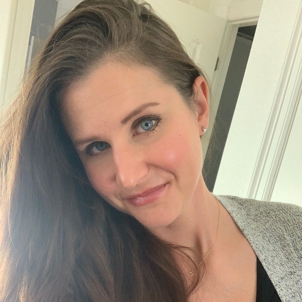 Meet your Posher, Jennifer